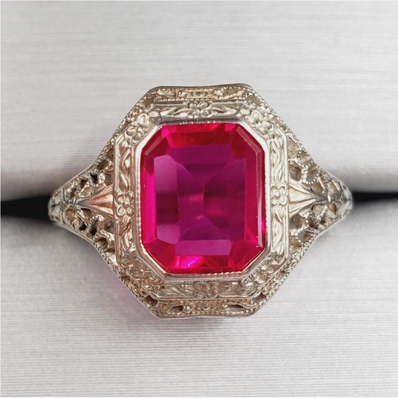 10k Solid White Gold Ruby Filigree Vintage Flower Ring - Picture 10 of 10